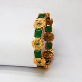 Antique Gold Plated Floral Emerald Screw Bangle/Kada