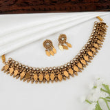 Antique Kemp Stone Elakkathali Necklace Set-White