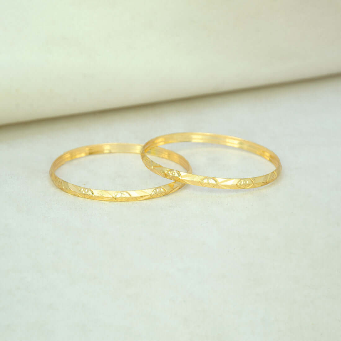 Elegant-Gold-Plated-Traditional-Pattern-Bangles