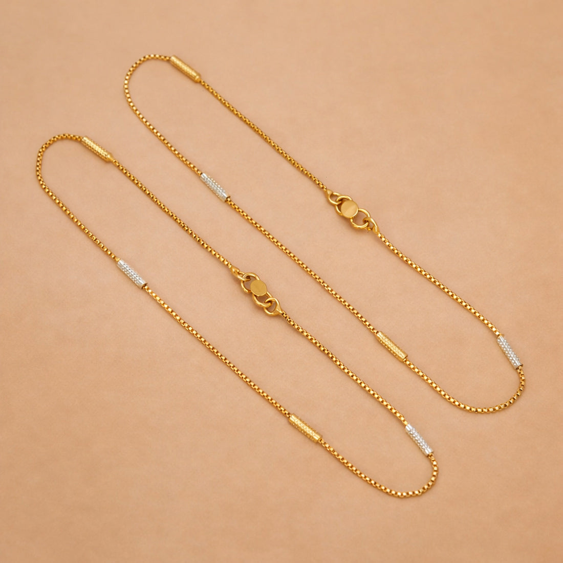 Gold-Plated Two-Tone Pipe Design Kilukkam Chain Anklet