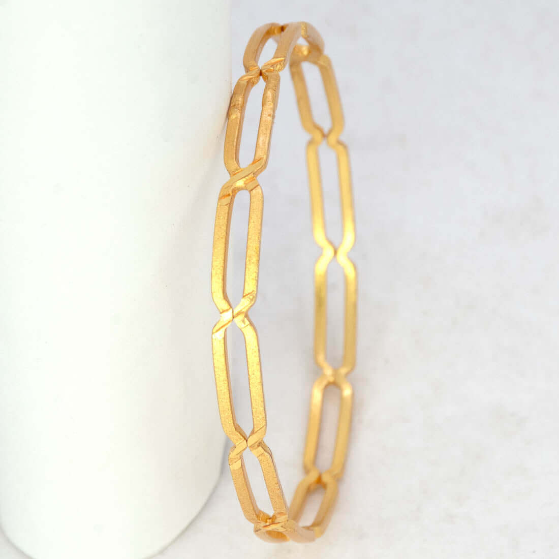 Elegant Gold Plated Link Design Plain Bangle showcasing a trendy square link design for women.