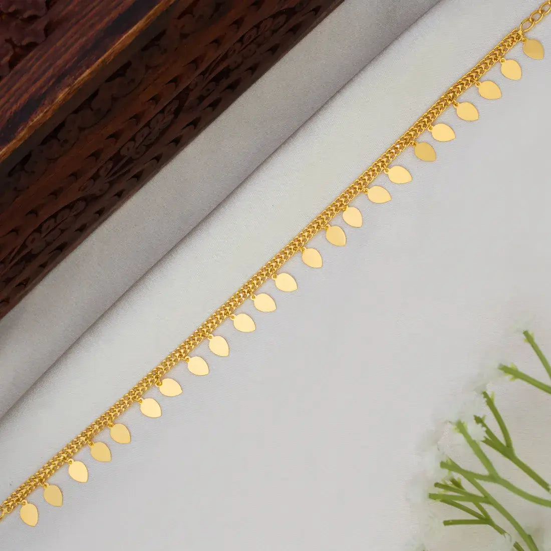 Gold-Plated Leaf Design Elakkathali Choker