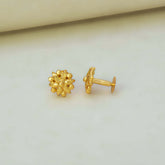 ट्रेंडी गोल्ड प्लेटेड फ्लोरल राउंड इयर स्टड्स