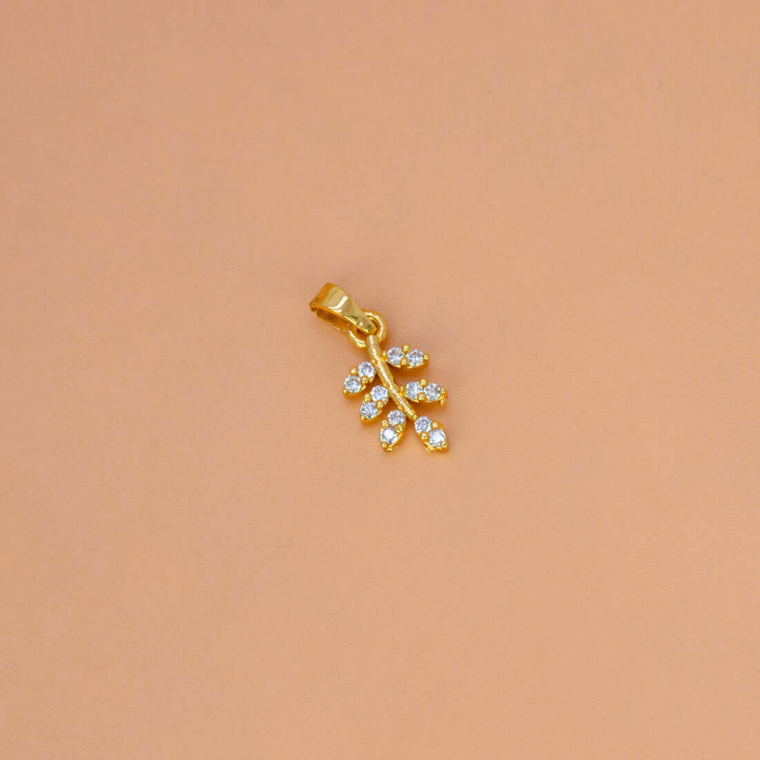 Graceful Gold Plated Leaf Design Stone Pendant - K Supreme
