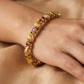 K Supreme Antique Paisley Design Square Kemp Stone Bangle, perfect for festive occasions.