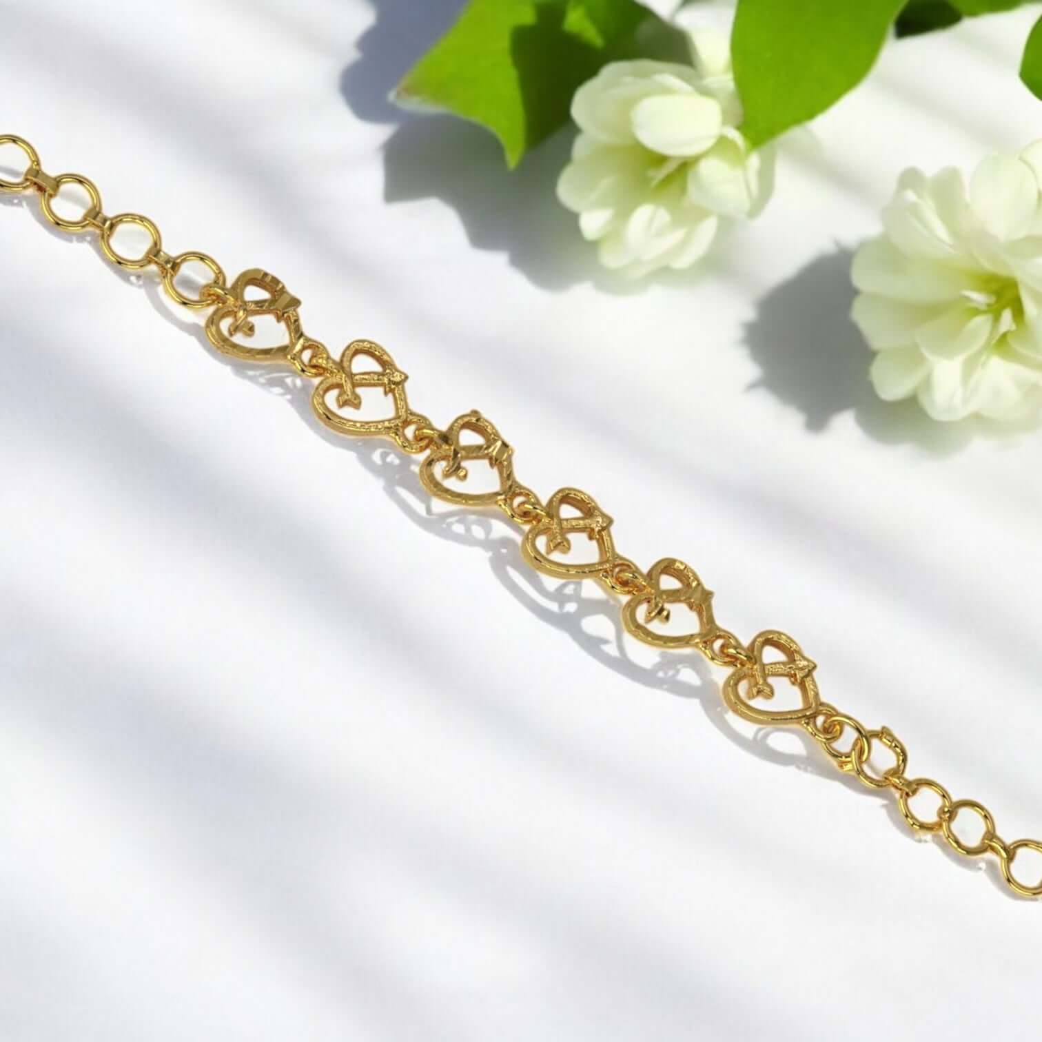 Ravishing Heart and Arrow Design Ladies Bracelet - KSupreme