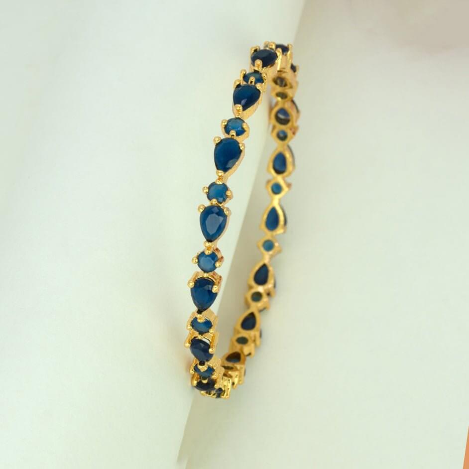 Sparkling Gold Plated Oval and Round Stone Bangle - KSupreme