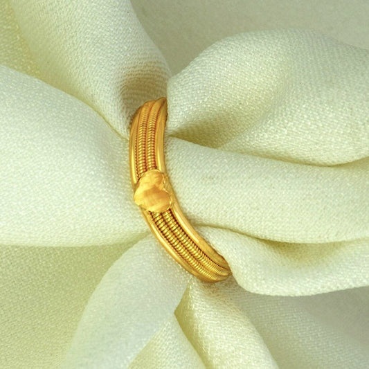 Stylish Gold Plated Ribbed Heart Finger Ring - K Supreme