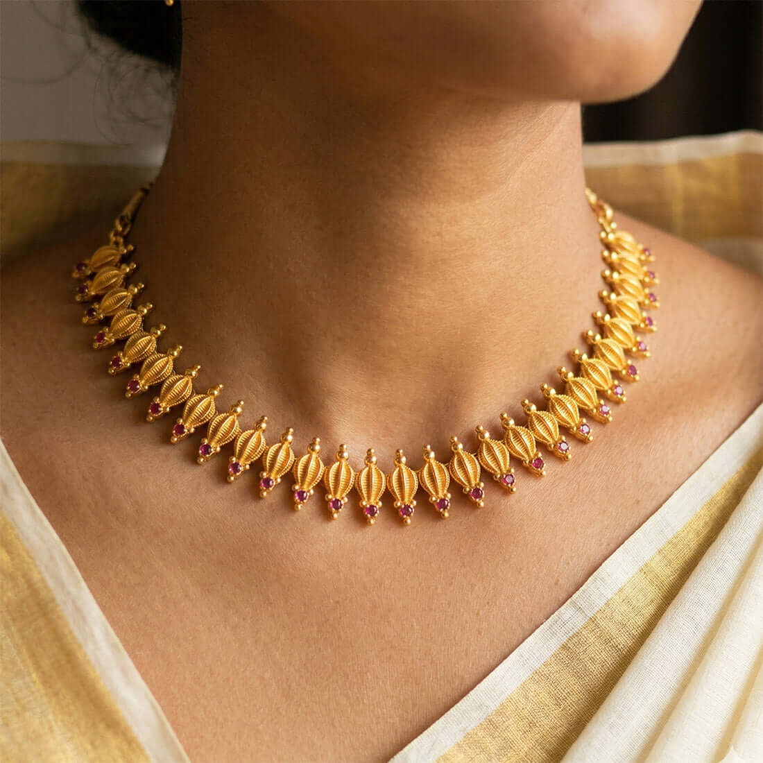 Contemporary Elegant Gold Plated Ruby Choker
