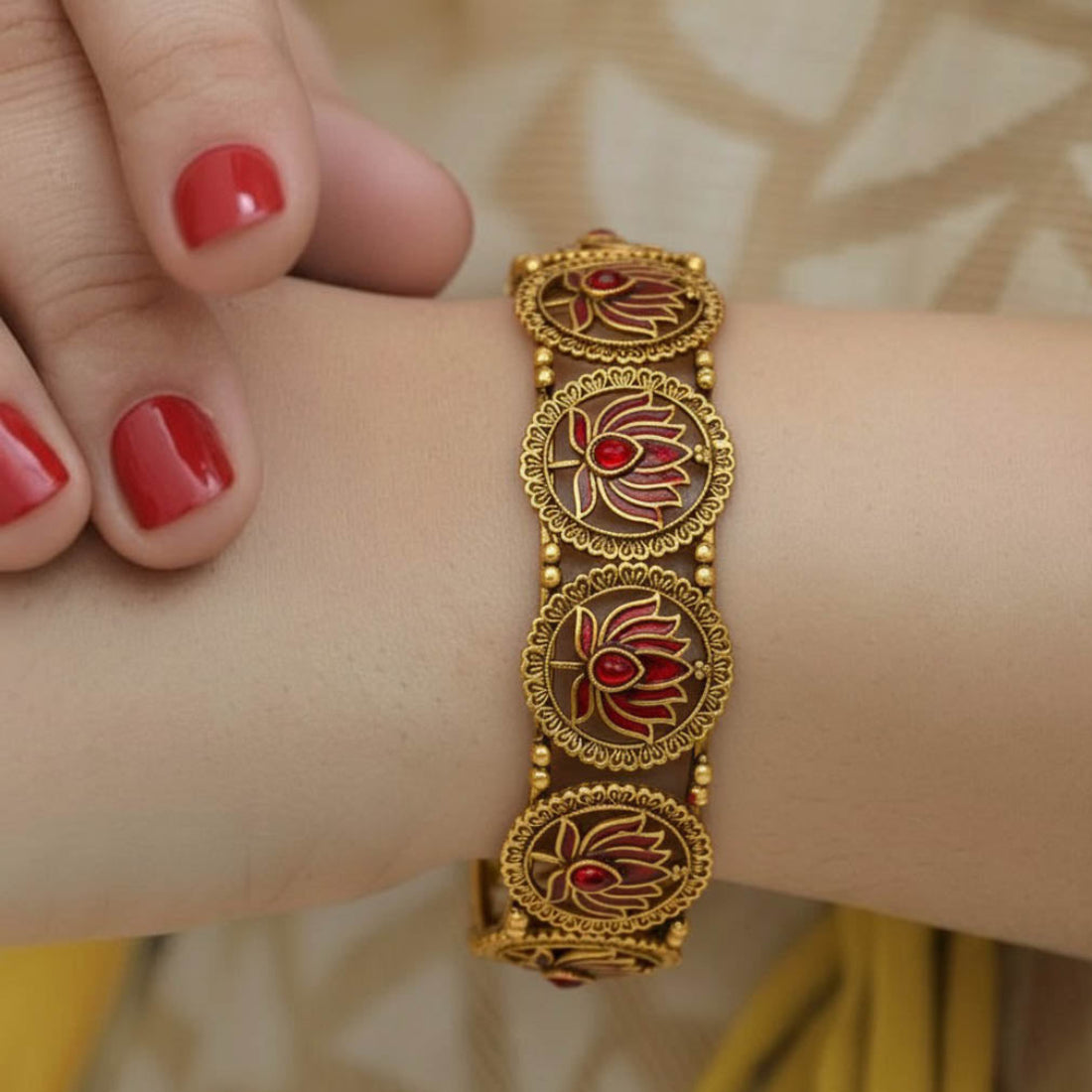 Contemporary Matte Finish Kemp Lotus Bangle