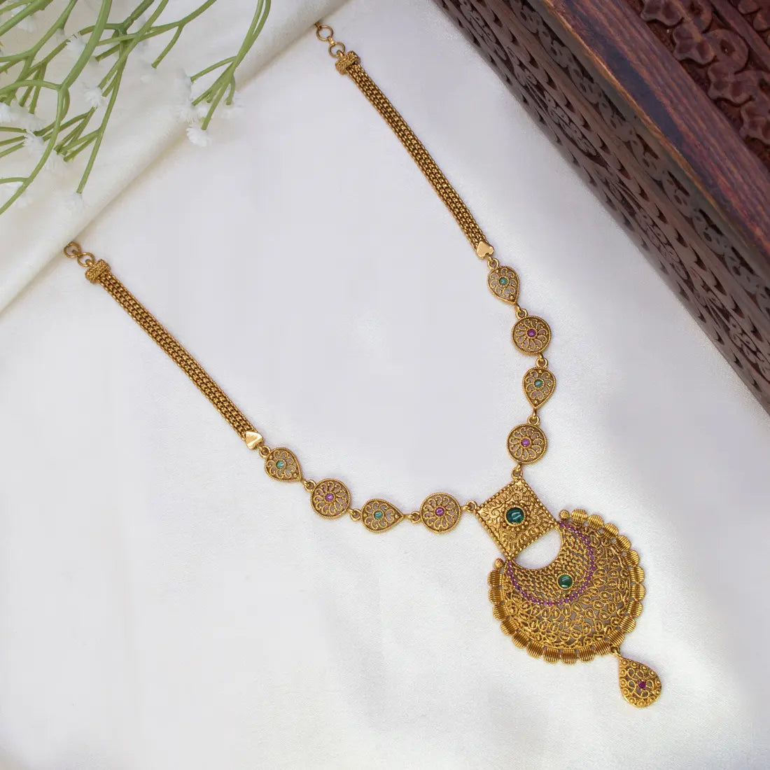 Victorian Antique Chandbali Pendant Necklace