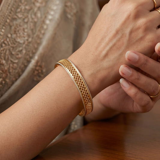 Two-Tone Net Bangle – Timeless Elegance with a Modern Twist