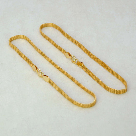 Elegant-Gold-Plated-Flat-Mesh-Anklets