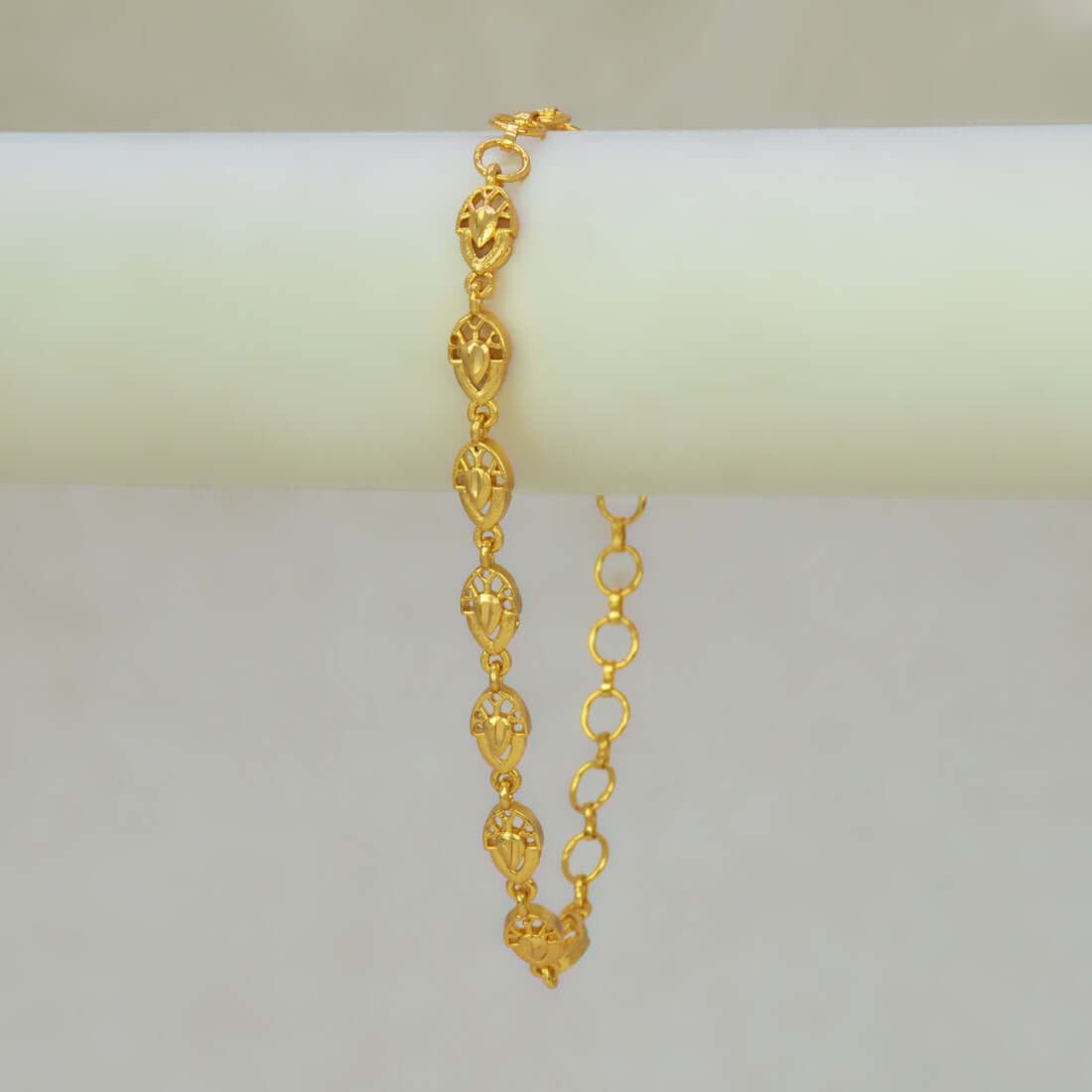 Gold-Plated Foamed Link Bracelet