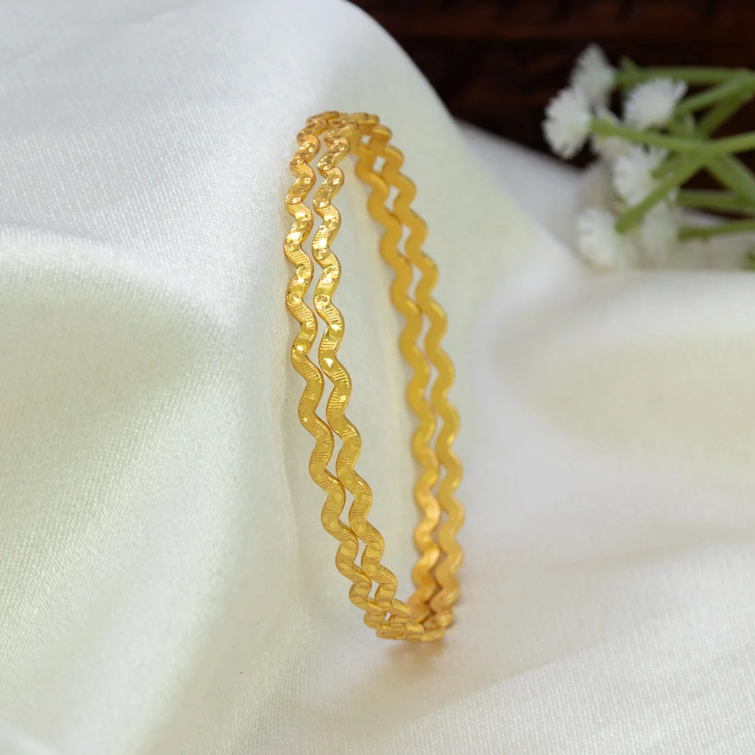 Gold Plated Zig Zag Design Bangles