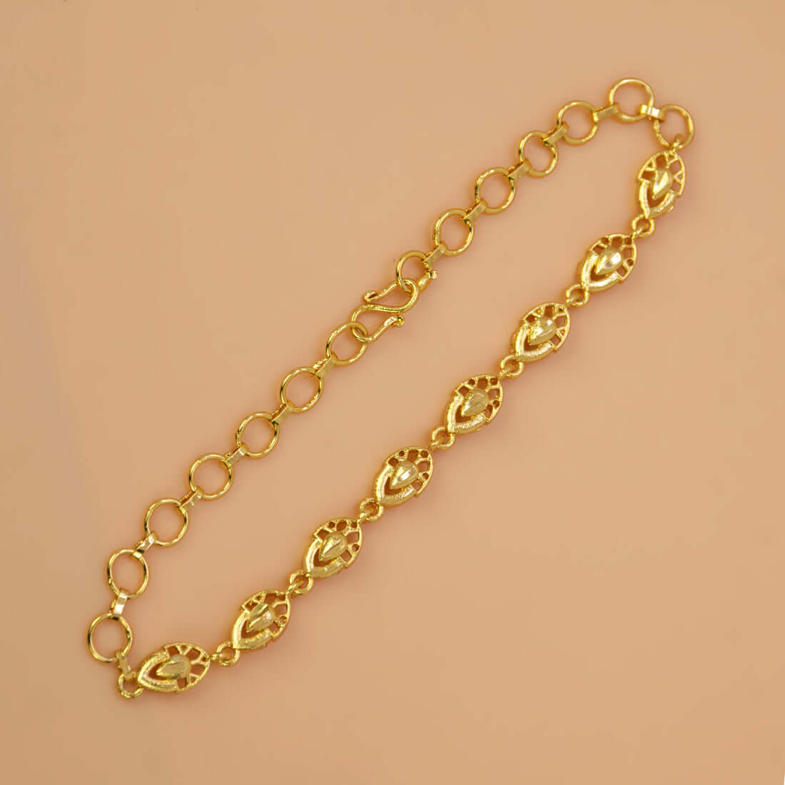 Gold-Plated Foamed Link Bracelet
