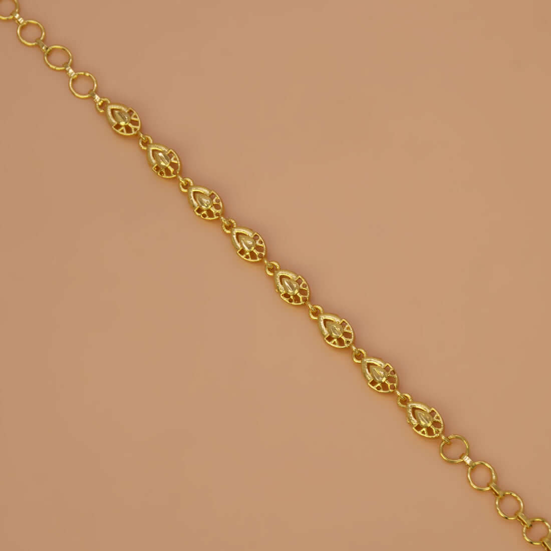 Gold-Plated Foamed Link Bracelet