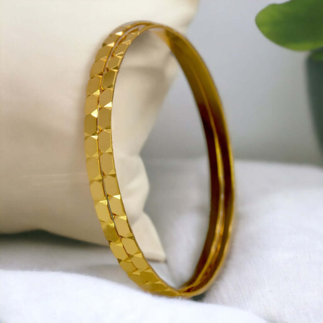 Gold-plated-daily-wear-designer-cutting-bangles