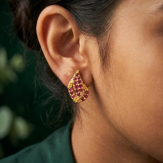 Gold Plated Leaf Model Stone Stud-Ruby