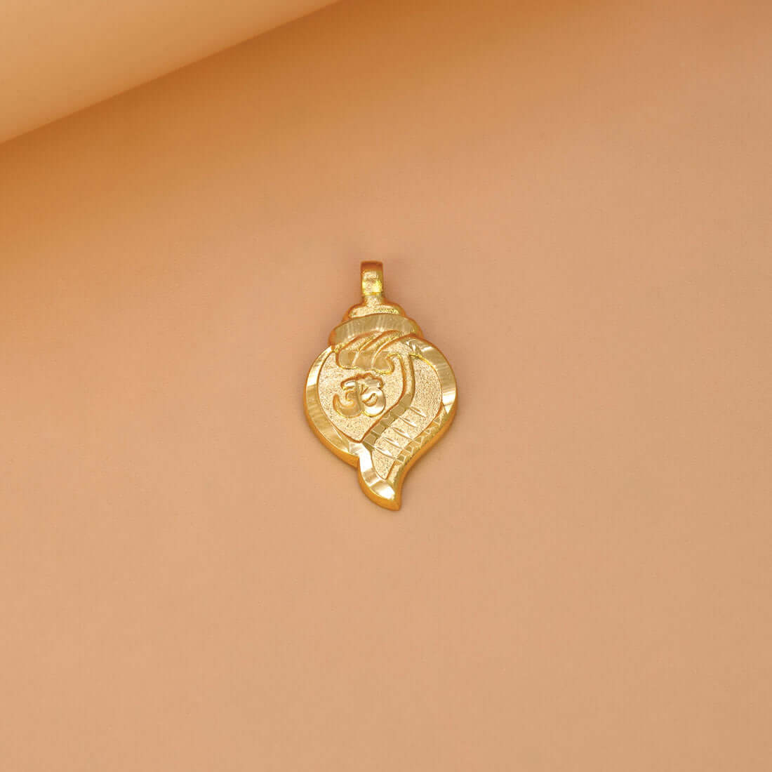 Gold Plated Om Engraved Conch Shell Pendant