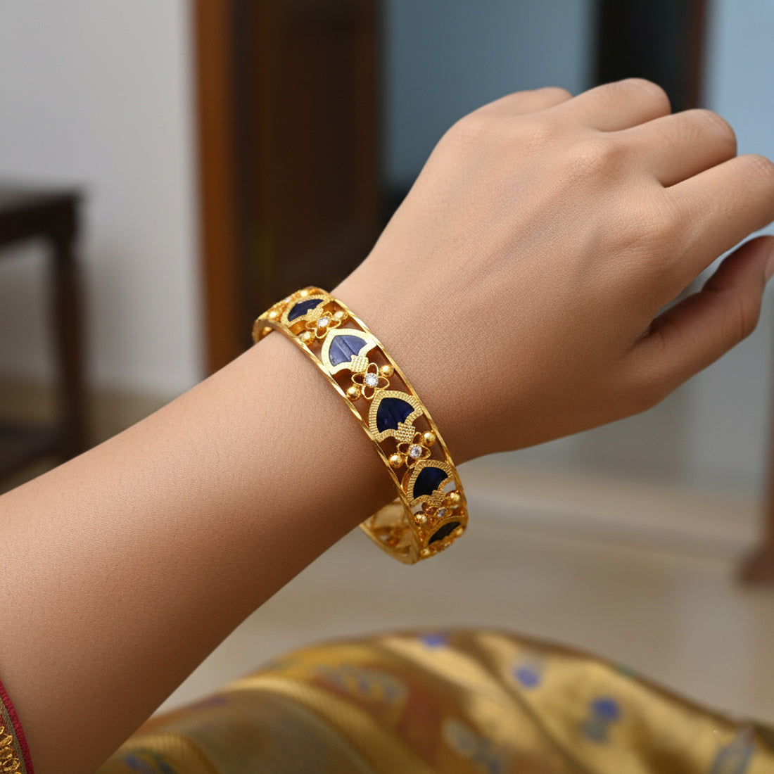 Kerala-Traditional-Blue-Palakka-Bangle