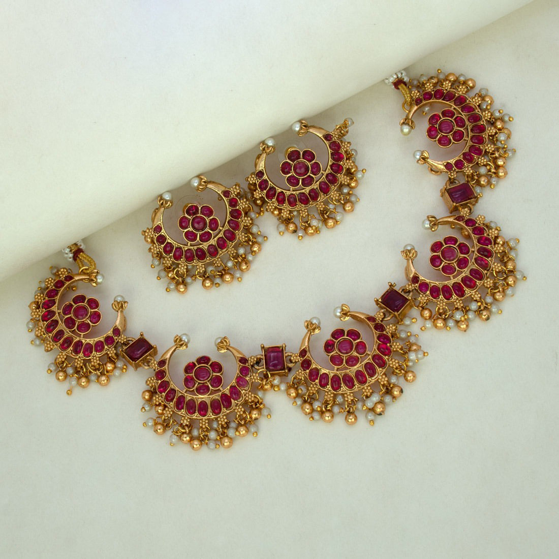 Matte-Finish-Chandbali-Red-Kemp-Necklace-Set