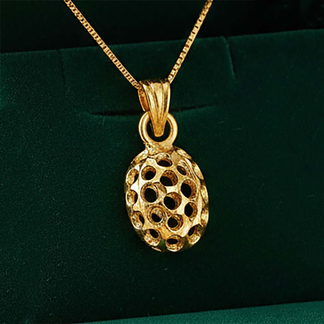 Micro gold plated little designer net pendant
