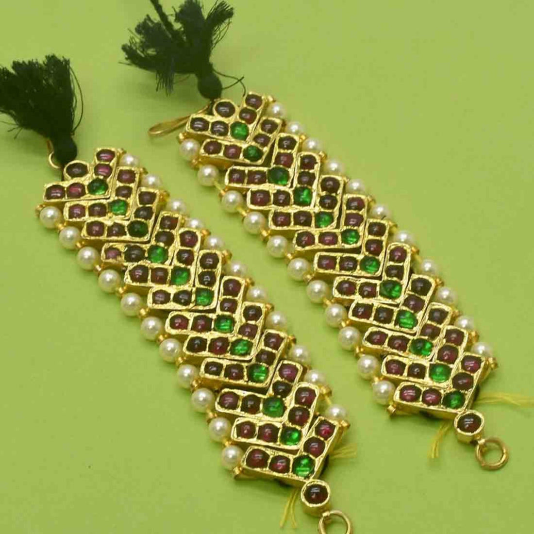 Real-temple-red-and-green-broad-ear-chain-matti-mattal