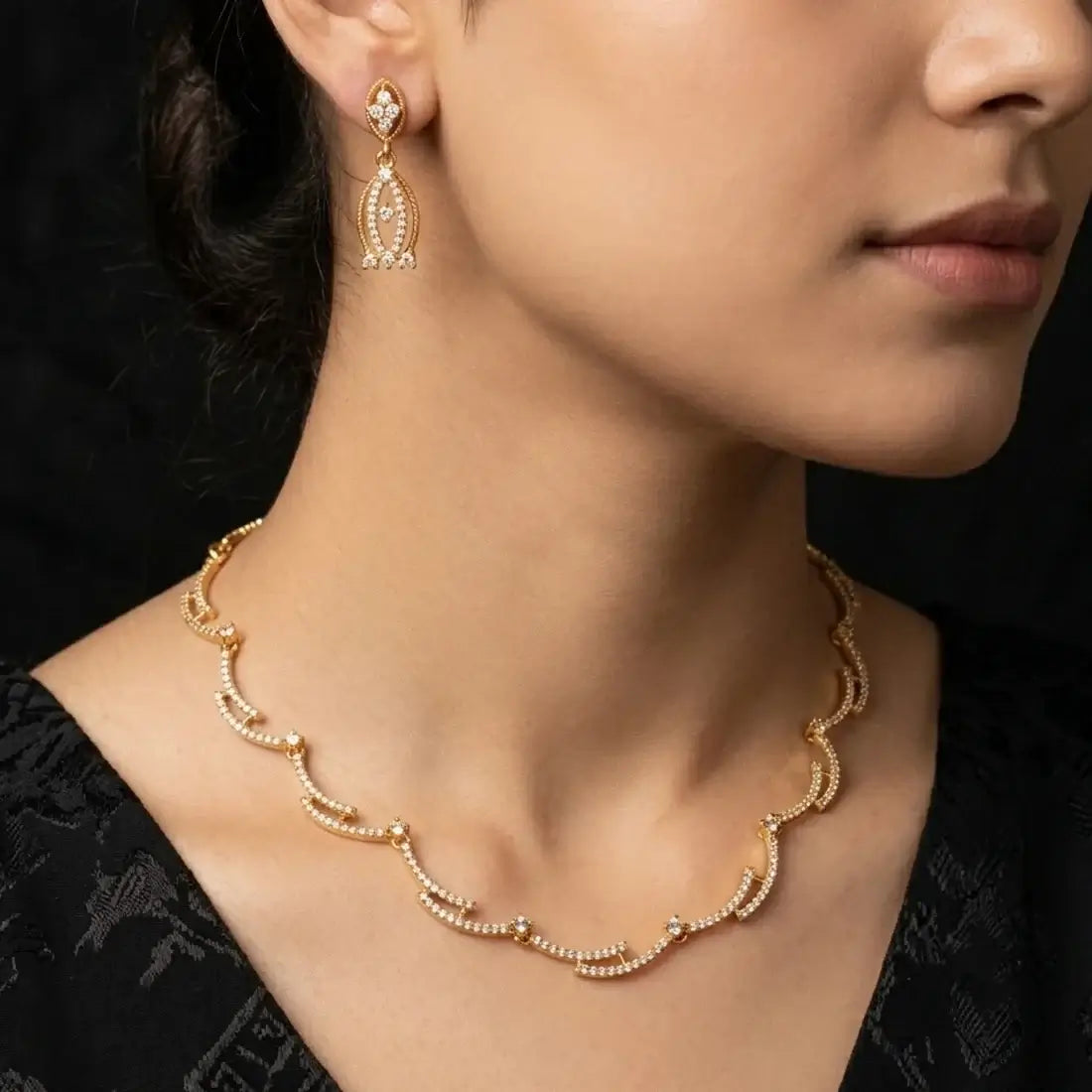 Scalloped Wave Design CZ Victorian Necklace Set