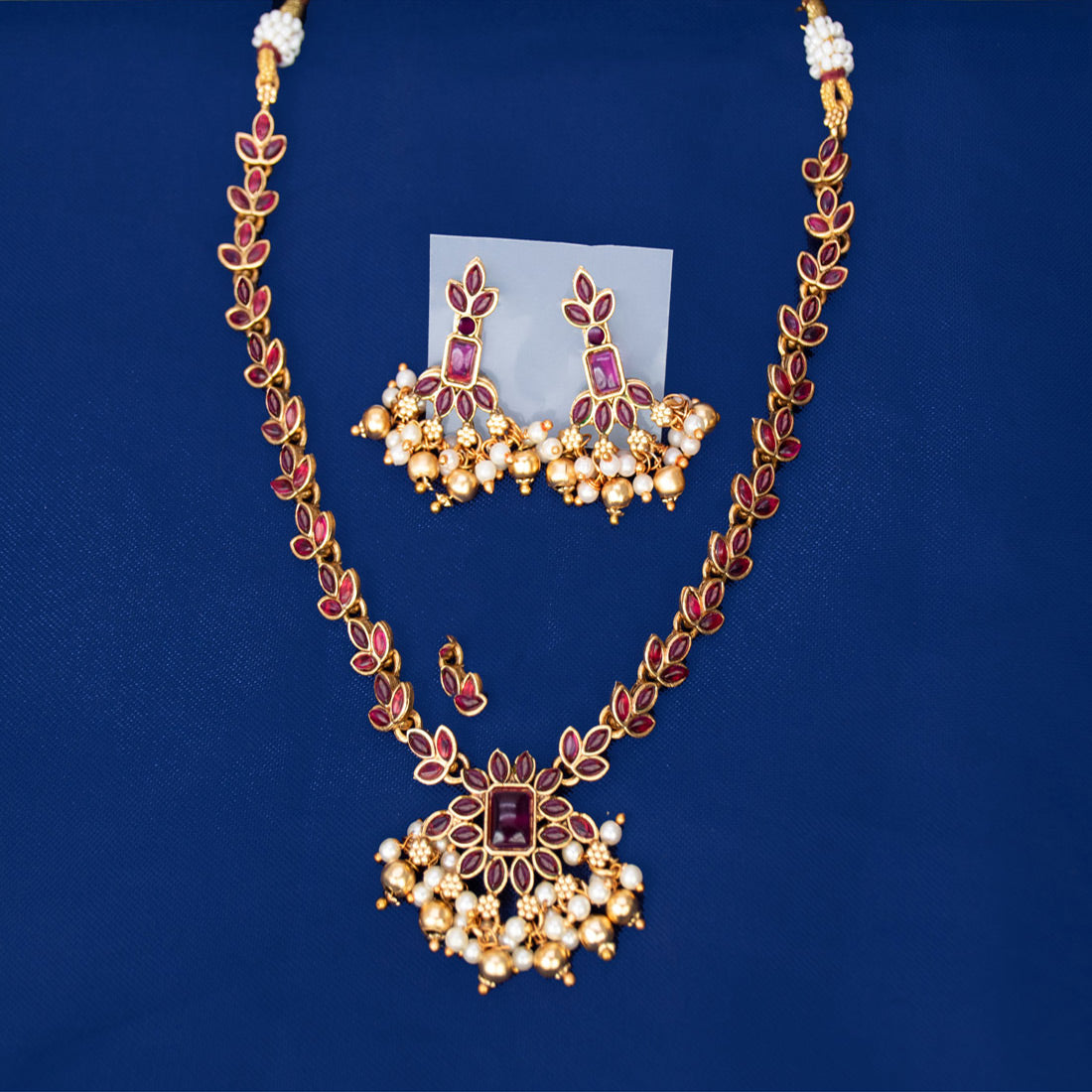 Antique Floral Red Kemp Stone Necklace Set