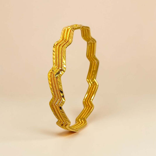 Stylish Gold Plated Zigzag Spring Design Bangle