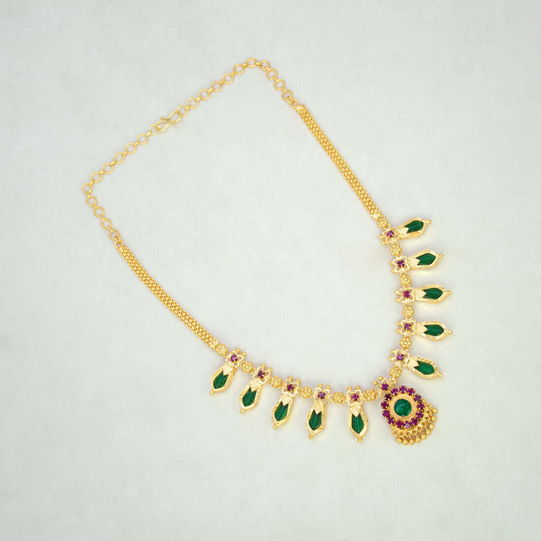 Traditional Kerala Nagapadam Necklace - Green