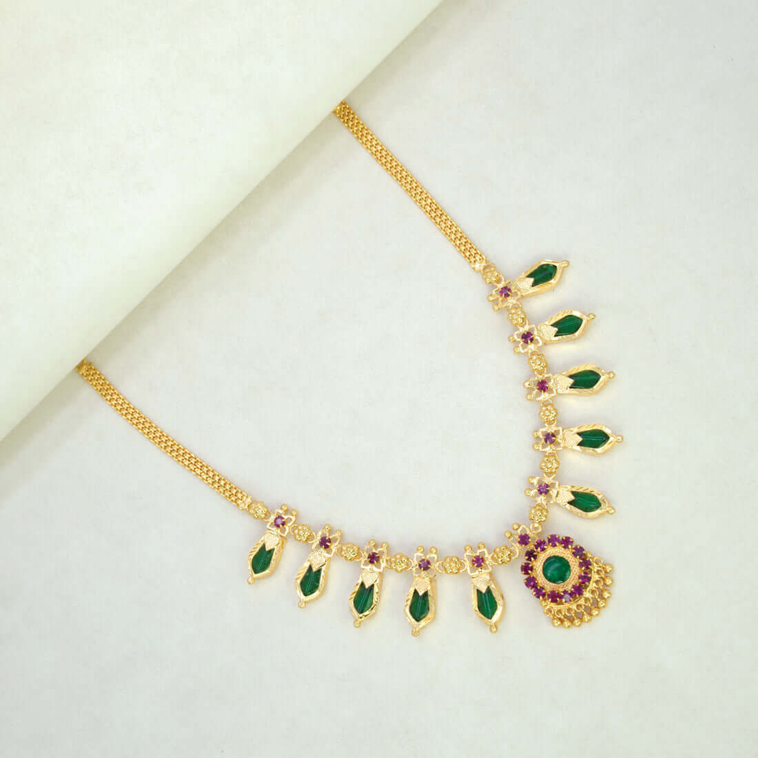 Traditional Kerala Nagapadam Necklace - Green