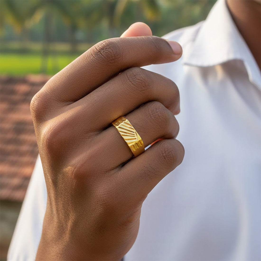 Unisex-Gold-Plated-Diagonal-Striped-Design-Finger-Ring