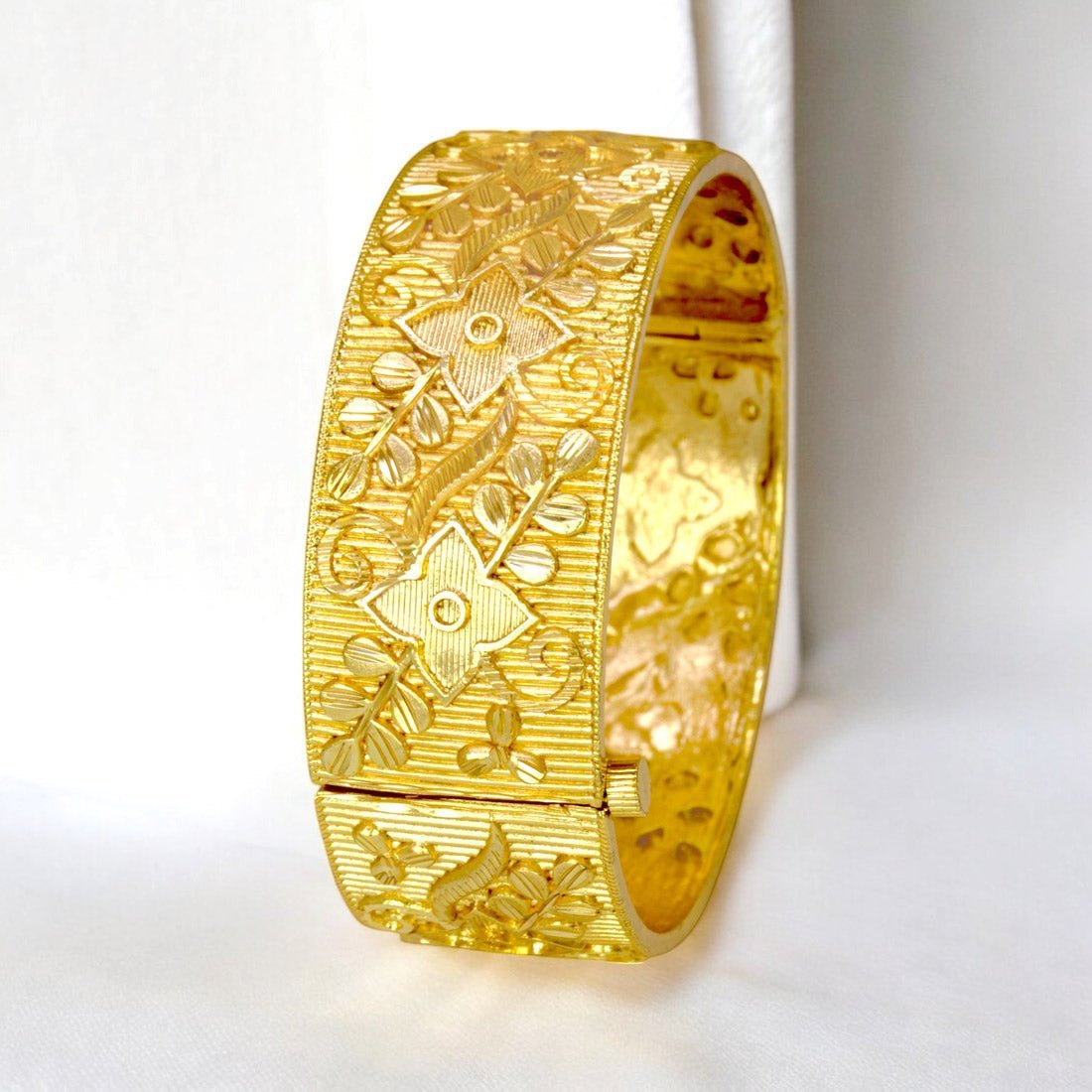 Charming Floral Gold Plated Broad Bridal Screw Bangle - KSupreme