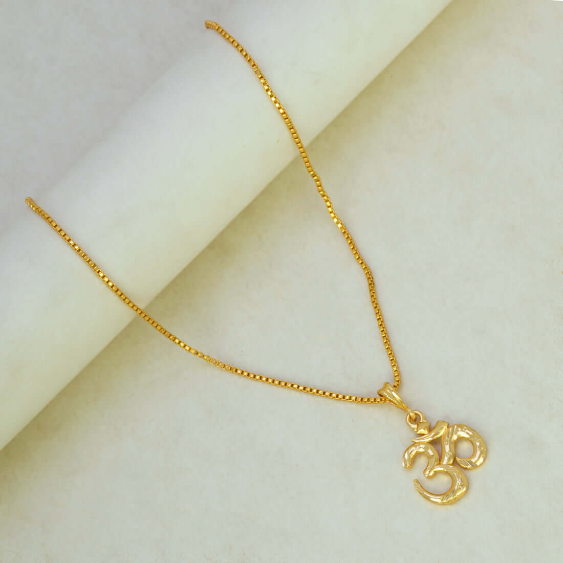 Cute Gold Plated Om Pendant in Simple Box Chain - K Supreme