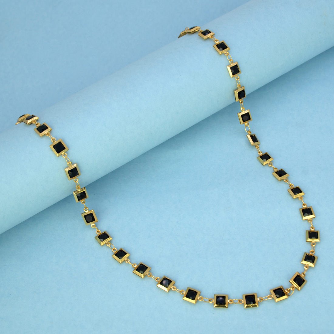 Fashionable Light - weight Black Stone Chain - KSupreme