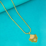 रूबी सीज़ेड मैट पेंडेंट के साथ गोल्ड प्लेटेड डिज़ाइनर चेन 