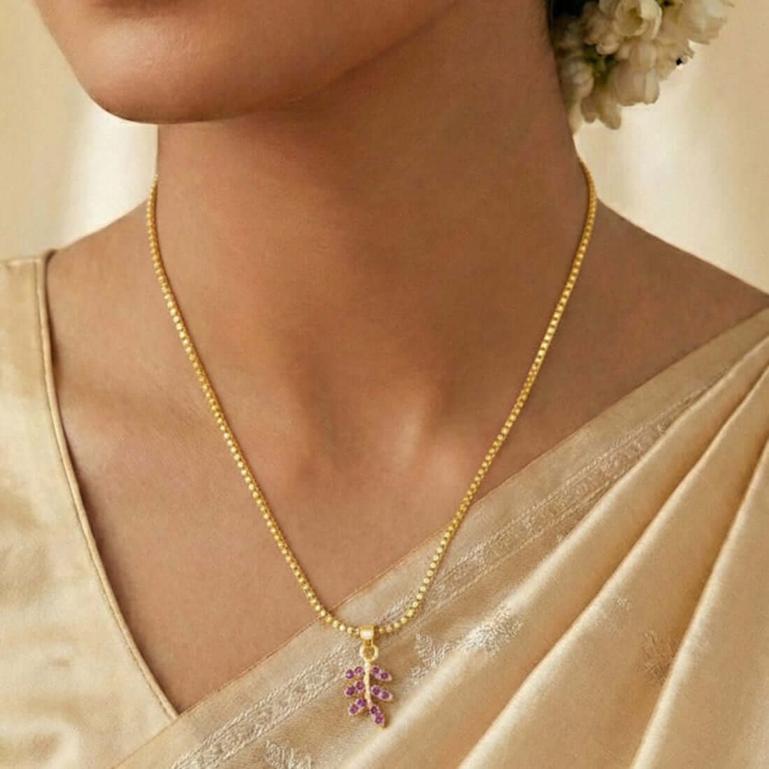 Graceful Gold Plated Leaf Design Stone Pendant - K Supreme