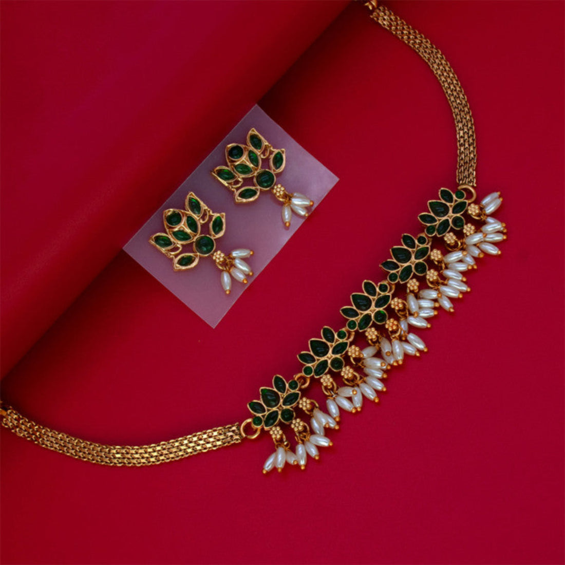 matte-gold-finish-kemp-and-pearls-lotus-necklace-set