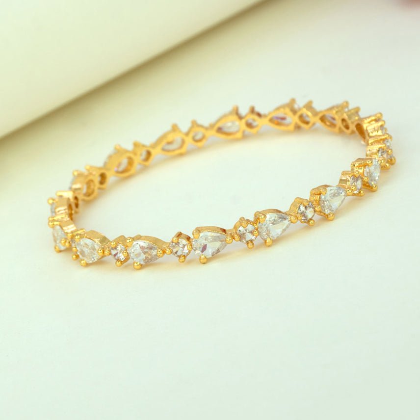 Sparkling Gold Plated Oval and Round Stone Bangle - KSupreme