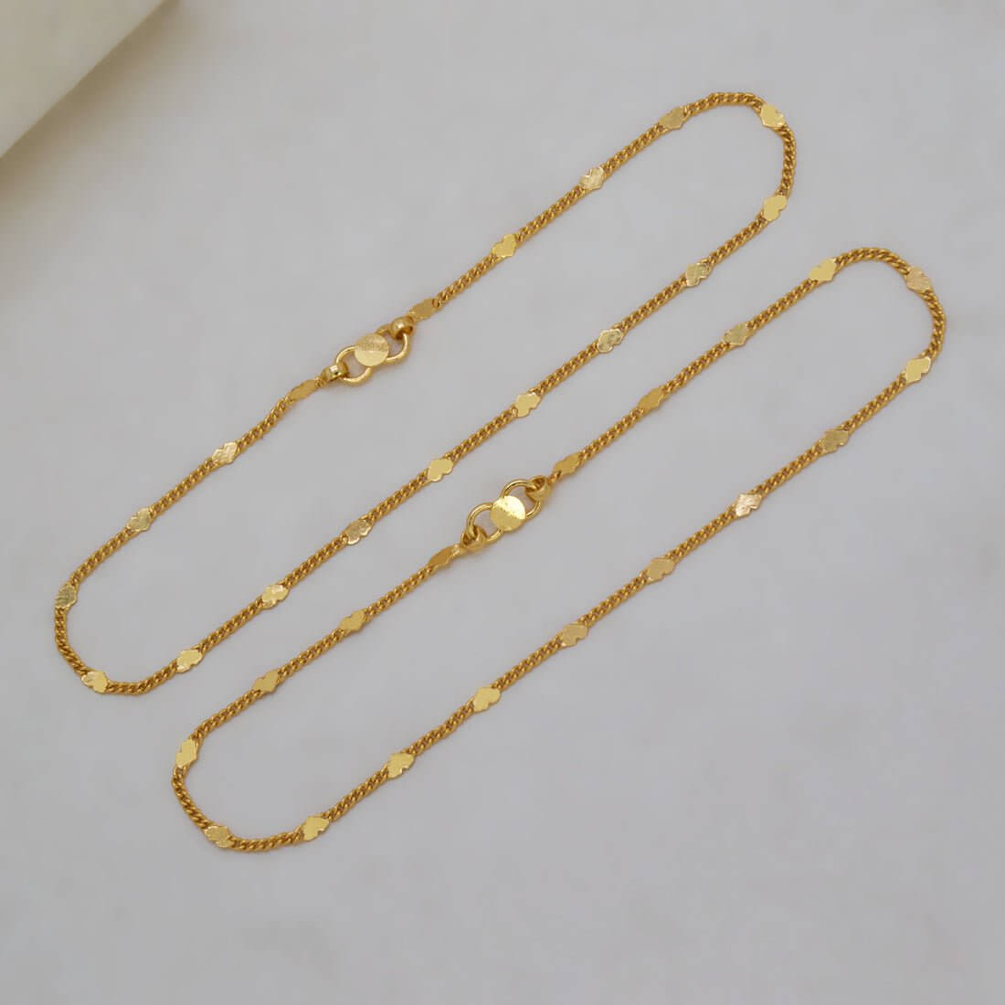 Stylish Gold Plated Curb Chain Heart Anklets - K Supreme