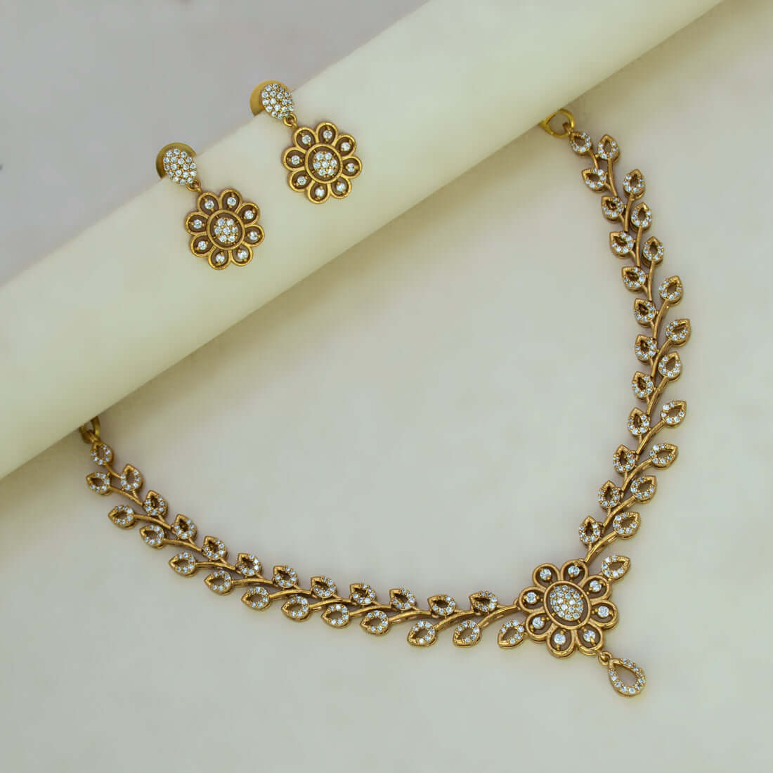 Victorian Antique Gold Leaf Stone Necklace Set - K Supreme
